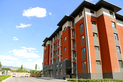 小学初中教学楼